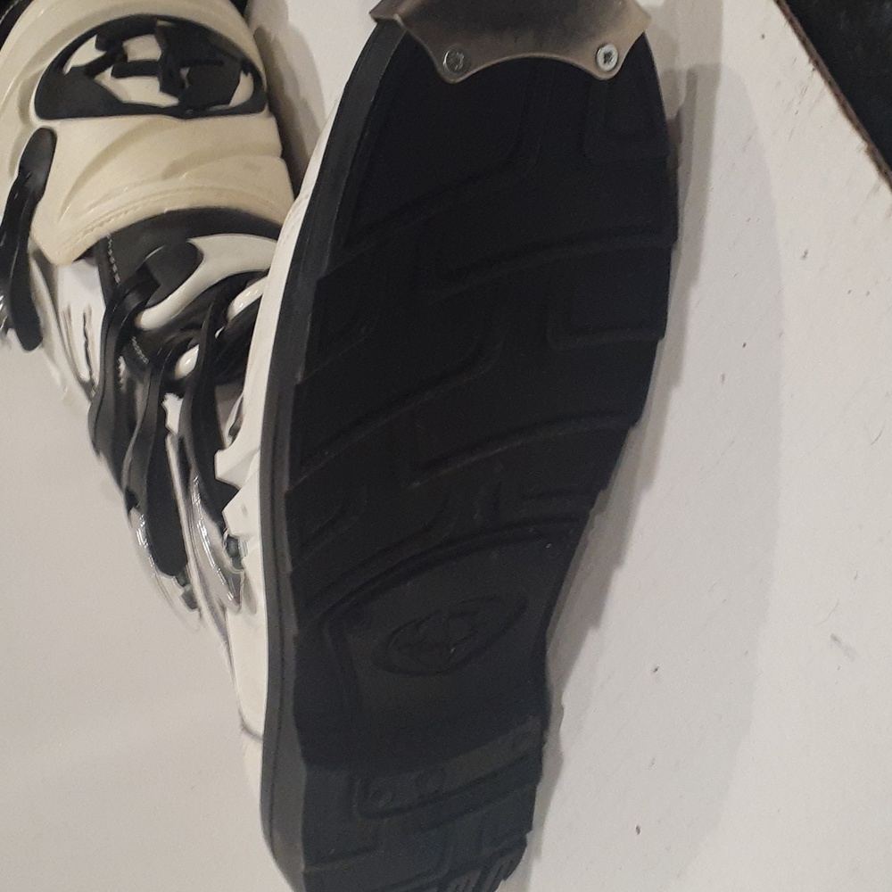 THOR T30 Women's Black and White Motocross Boots Sz 6 - Picture 5 of 13